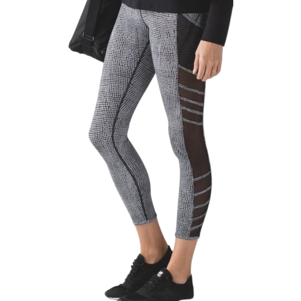 Lululemon Wild And Free Tight Pockets Full-On Luxtreme Fall Net White Black 12
